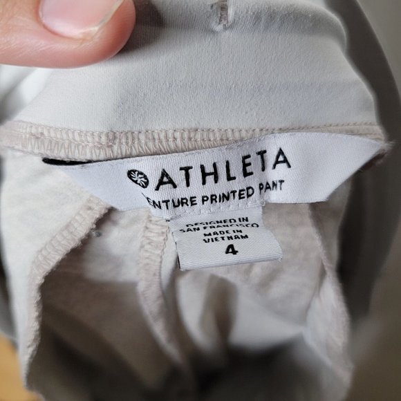 Athleta Venture Printed Pant Size 4 Cream / Gray Zipper Pockets Jogger - Picture 5 of 6